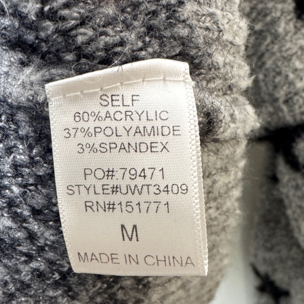 Le Lis Gray Star Print Oversized Cozy Knit Sweater Medium Soft Slouchy Pullover - Picture 4 of 8